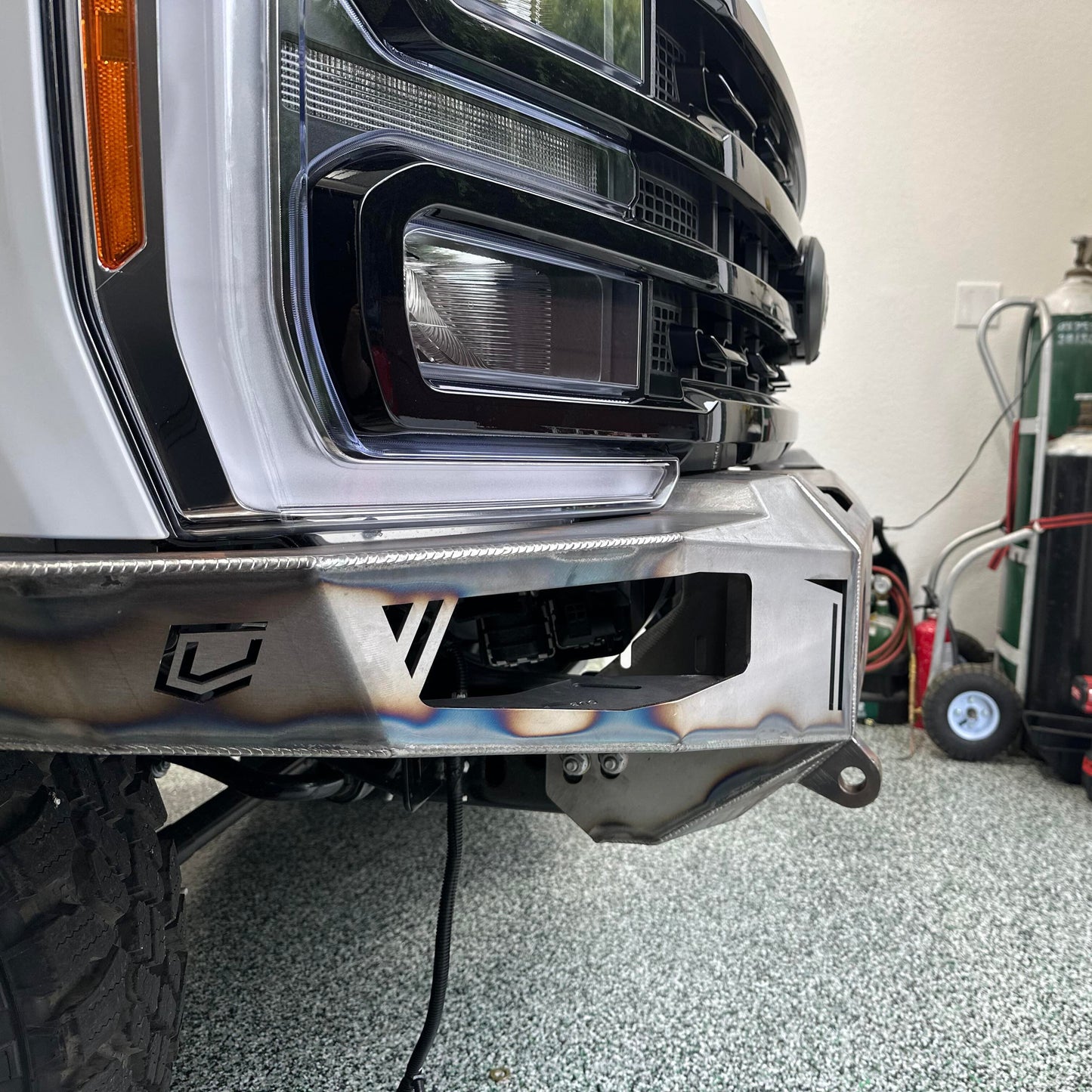 2023+ FORD SUPERDUTY F250/F350 OCTANE SERIES FRONT WINCH BUMPER Chassis Unlimited Inc.