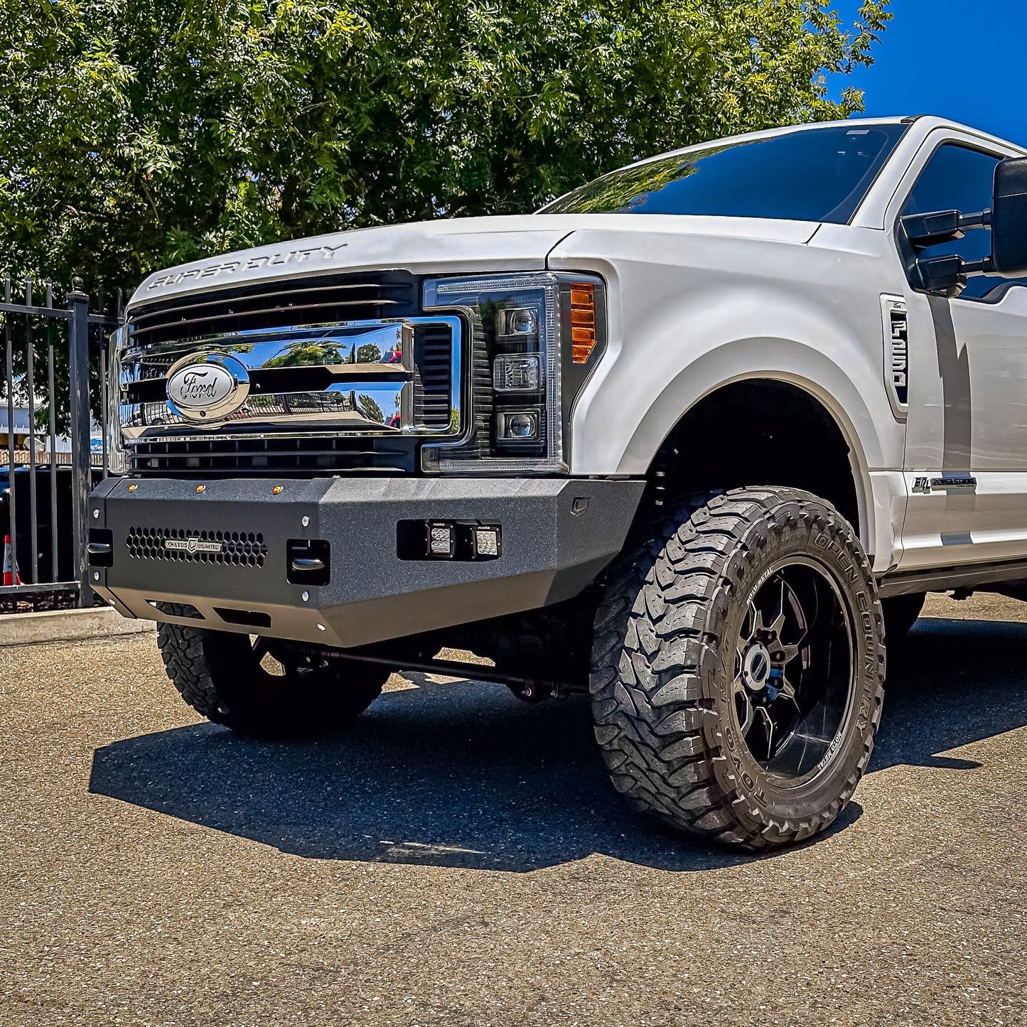 2017-2022 FORD SUPERDUTY F250/F350 FUEL SERIES FRONT BUMPER Chassis Unlimited Inc.