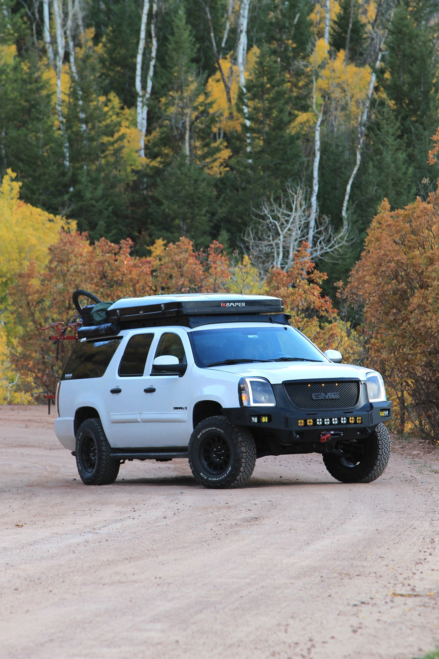 2007 - 2014 GMC Yukon XL | Chevy Suburban Roof Rack