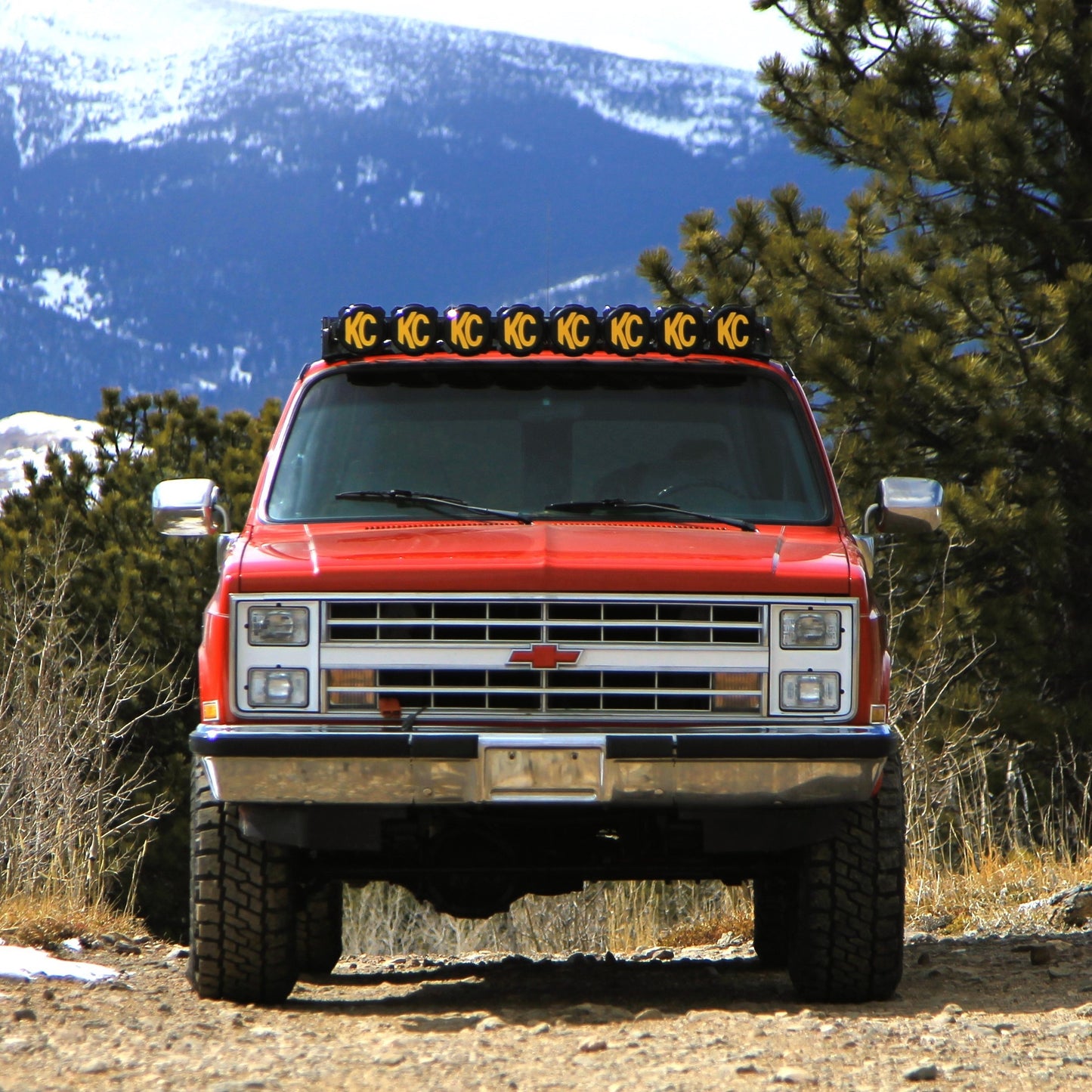 Baseline Overland Square Body Suburban Roof Rack KC Hilites Gravity Pro Light Bar