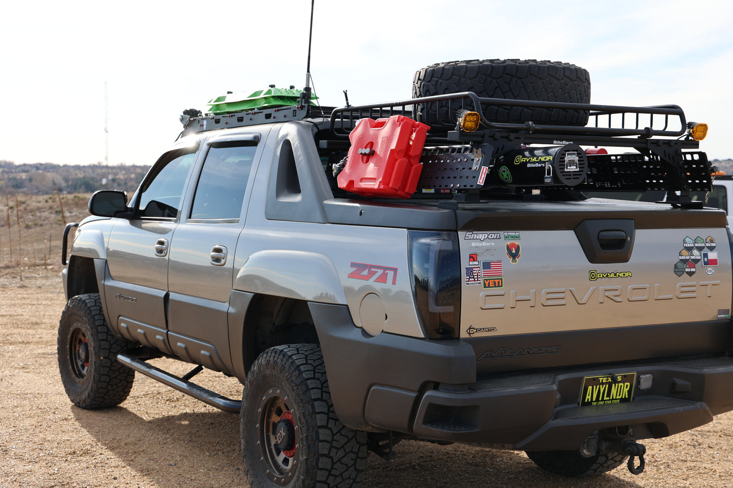 2000-2006 Chevy Avalanche Roof Rack AVYLNDR