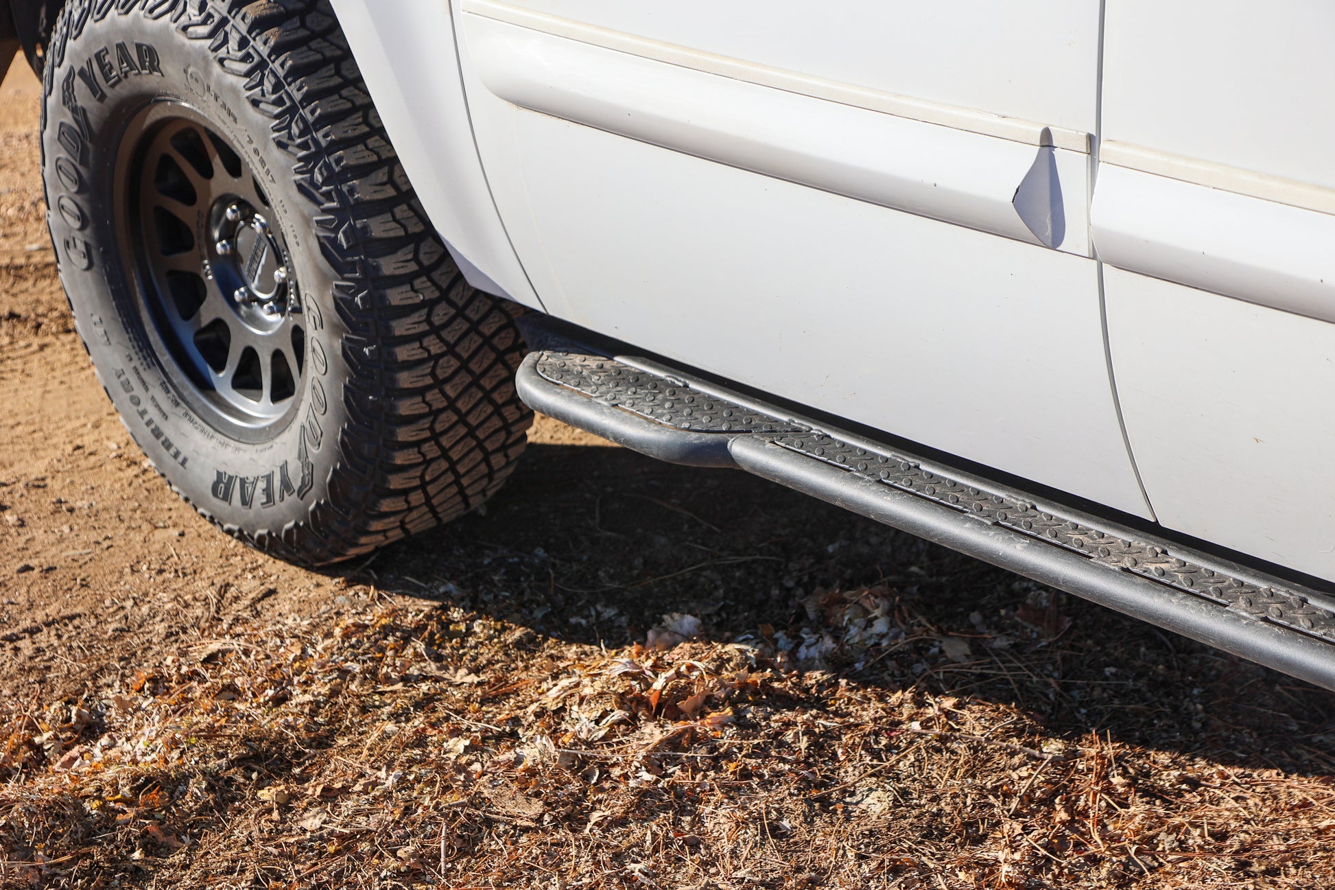 2007-2014 Chevy Suburban Rock Sliders 2007-2014 Yukon XL 1500 2500 Baseline Overland