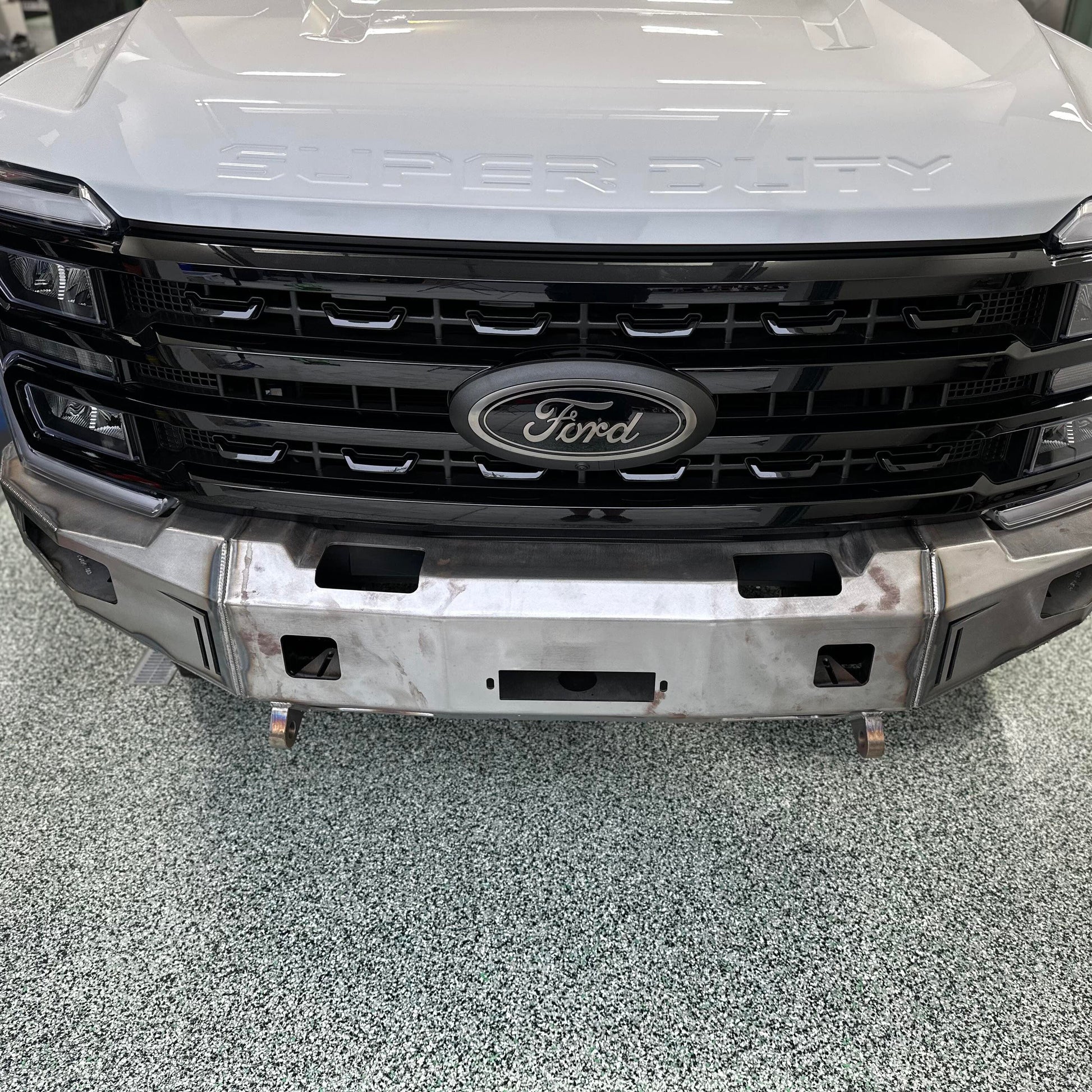 2023+ FORD SUPERDUTY F250/F350 OCTANE SERIES FRONT WINCH BUMPER Chassis Unlimited Inc. 