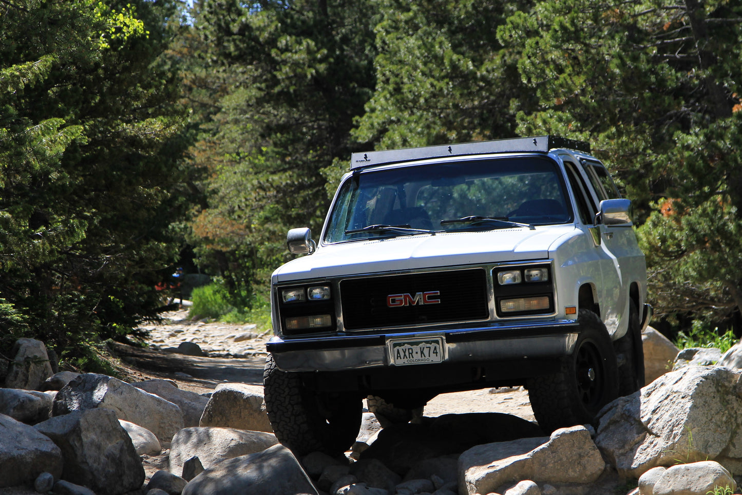 Square Body Blazer with Roof Rack from Baseline Overland and 35 inch tires on Method Race Wheels