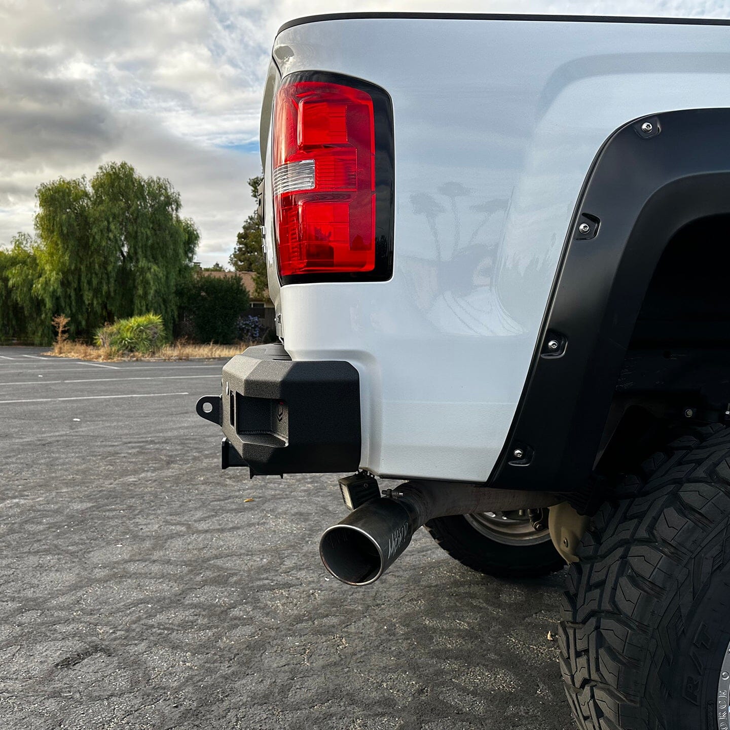 2015-2019 GMC/CHEVY 2500/3500 ATTITUDE REAR BUMPER Chassis Unlimited Inc. 